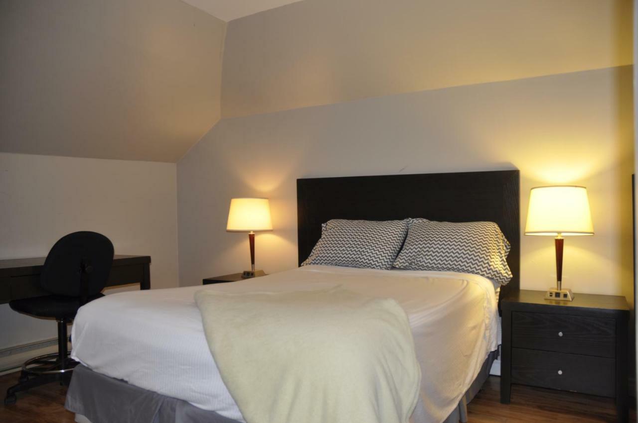 Moncton Suites - Apartments Across Georges Dumont Esterno foto